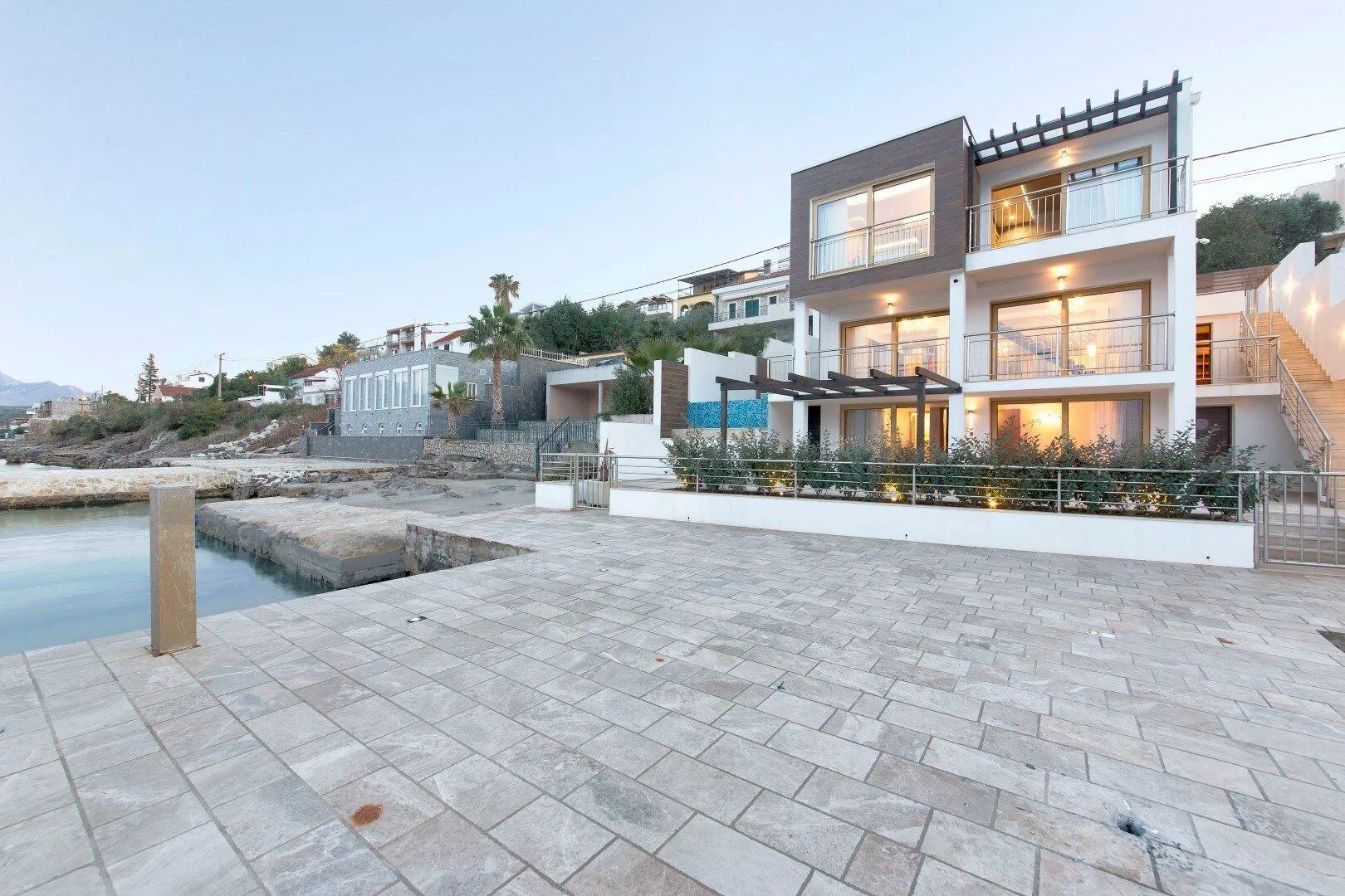 Prodaja, kuća, 300m², Bratešići, Kotor