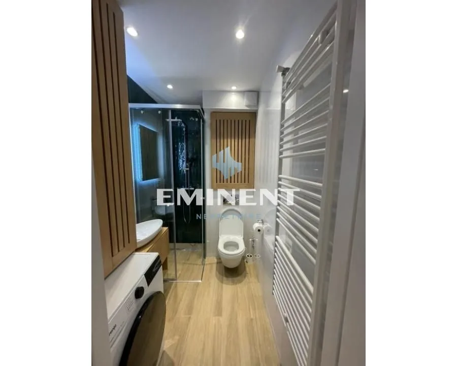 Izdavanje, dvosoban stan, 51m², Savski Venac, Beograd