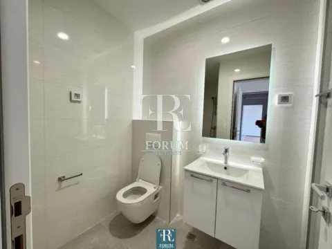 Prodaja, trosoban stan, 106m², Stari Aerodrom, Podgorica - image 9