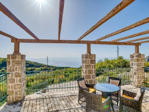 Prodaja, kuća, 388m², Petrovac, Budva - image 19