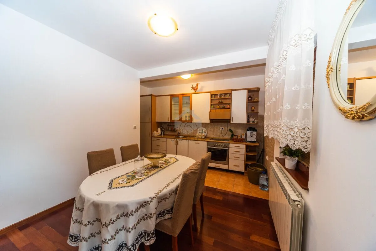 Rent, three bedroom apartment, 100m², Gorica C, Podgorica
