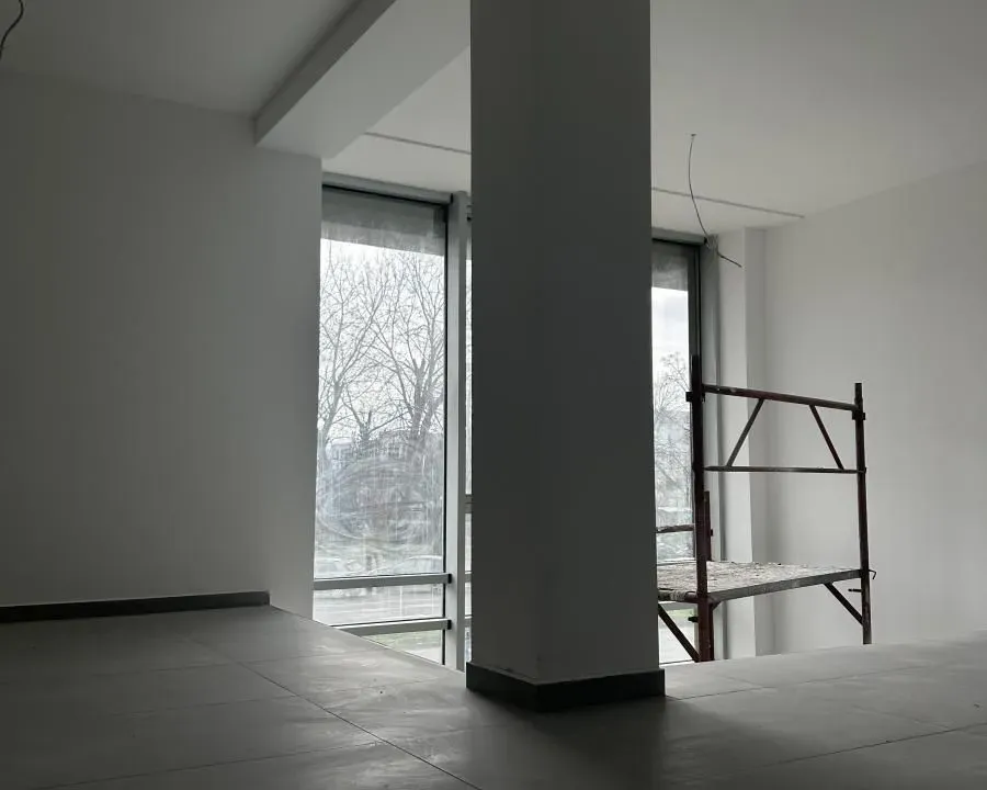 Izdavanje, poslovni prostor, 205m², Telep, Novi Sad Sve Podlokacije