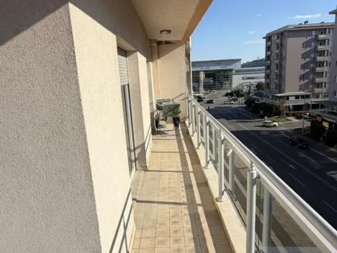 Rent, two bedroom apartment, 63m², City Kvart, Podgorica - image 2