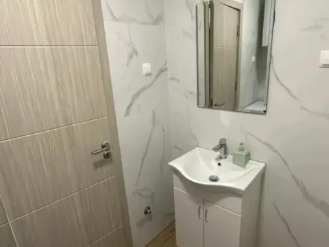 Izdavanje, jednosoban stan, 44m², Gorica C, Podgorica - image 8