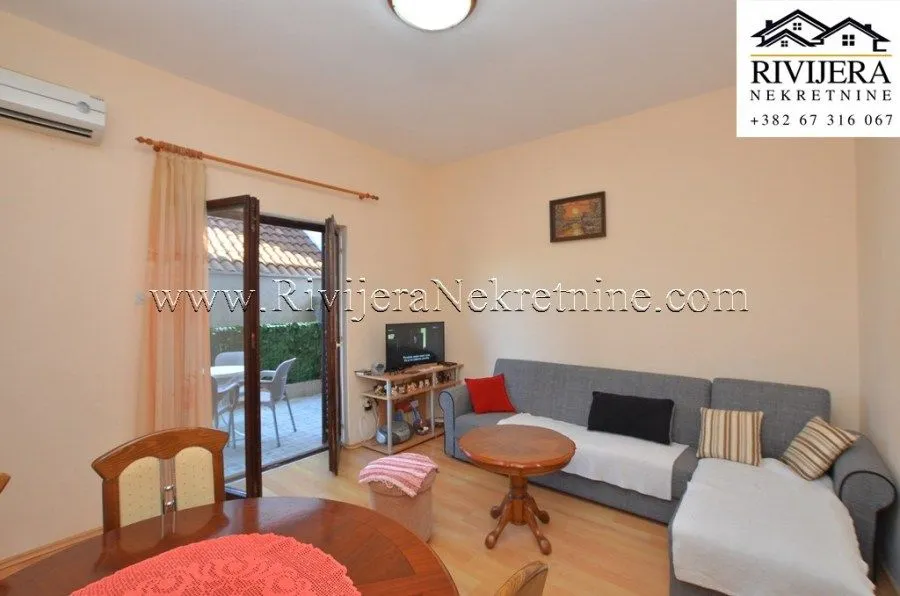 Prodaja, dvosoban stan, 47m², Baošići, Herceg Novi