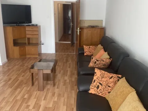 Izdavanje, četvorosoban stan, 100m², Savski Venac, Beograd - image 9