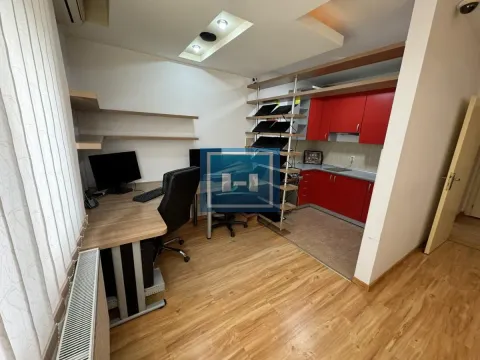 Rent, office space, 46m², Centar, Jagodina - image 13