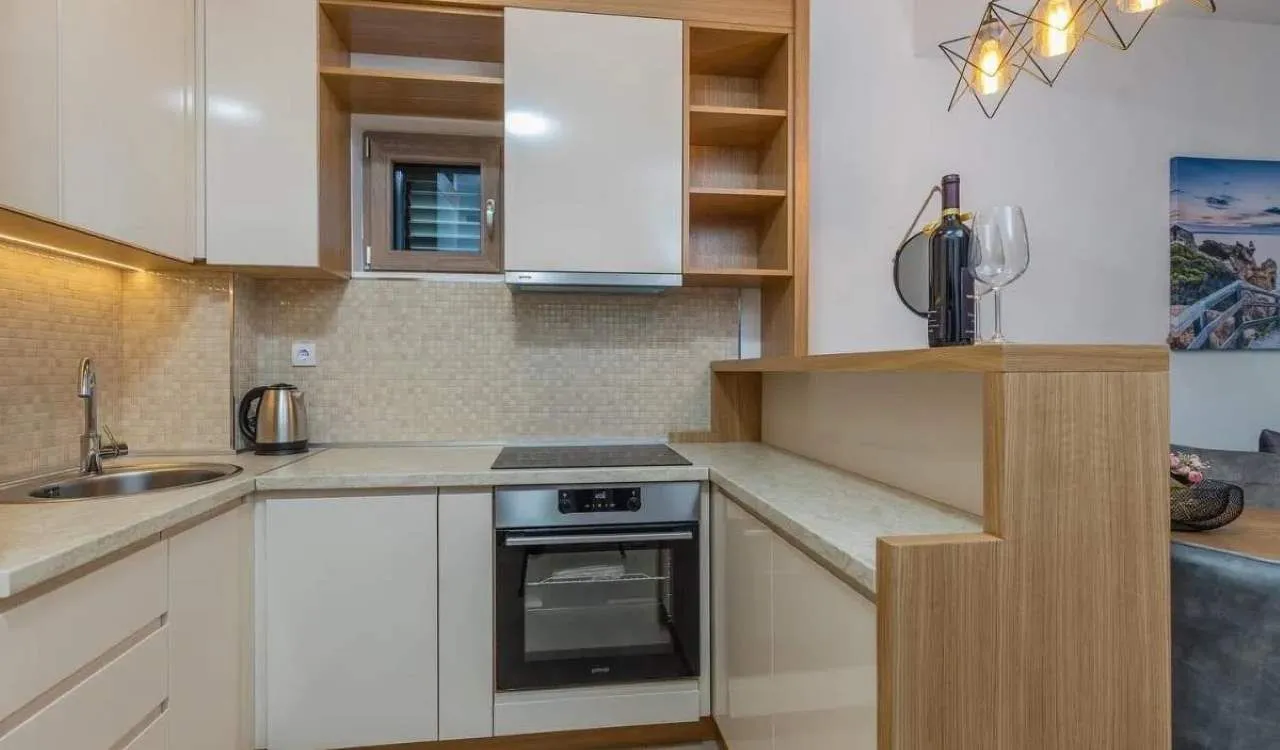 Sale, two bedroom apartment, 61m², Pržno, Budva