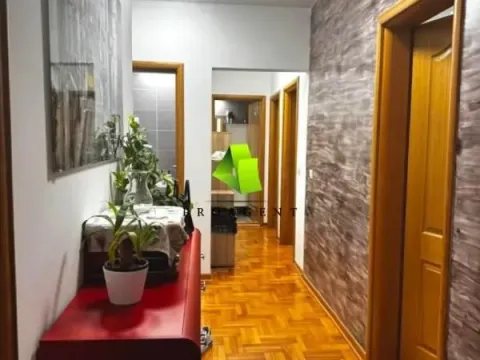 Sale, four bedroom apartment, 82m², Medijana, Niš - image 11