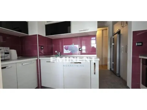 Izdavanje, trosoban stan, 102m², Novi Beograd Blok 67, Novi Beograd Sve Podlokacije - image 7