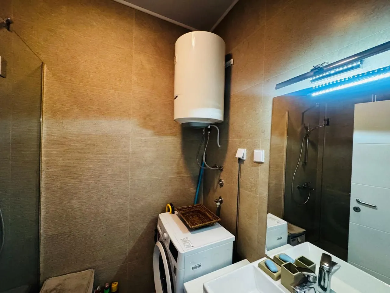 Izdavanje, garsonjera, 35m², Centar, Podgorica