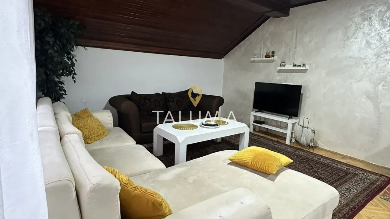 Izdavanje, trosoban stan, 100m², Stari Aerodrom, Podgorica