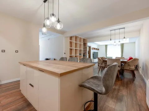 Prodaja, trosoban stan, 109m², Lazi, Budva - image 8