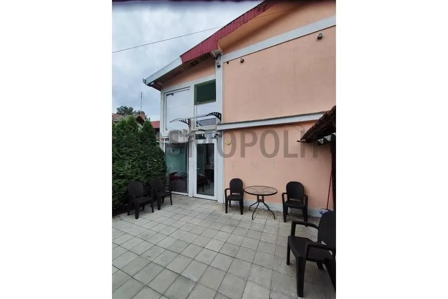 Prodaja, kuća, 205m², Centar, Pančevo