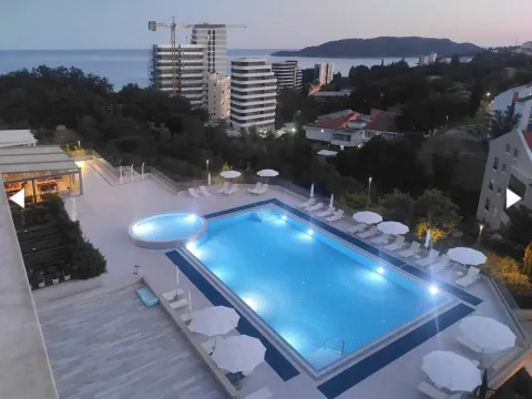 Sale, one bedroom apartment, 48m², Bečići, Budva - image 10