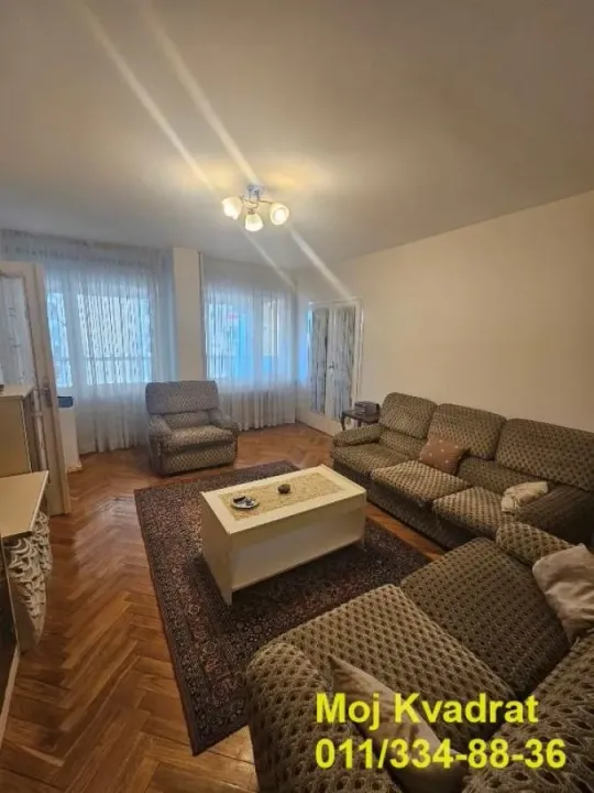 Izdavanje, trosoban stan, 92m², Novi Beograd Blok 30, Novi Beograd Sve Podlokacije