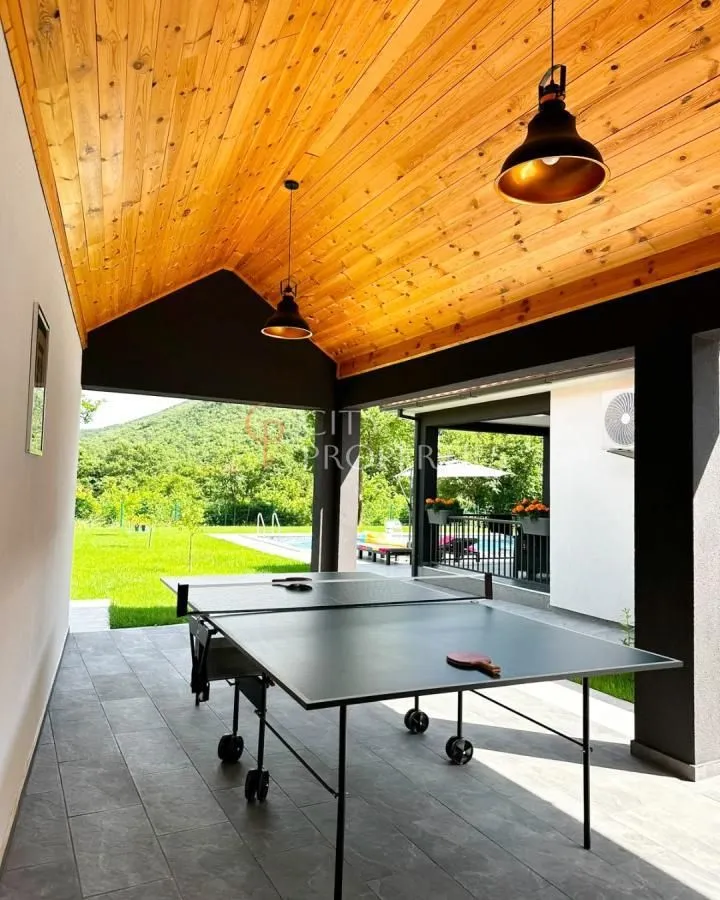 Rent, house, 160m², Pričelje, Podgorica