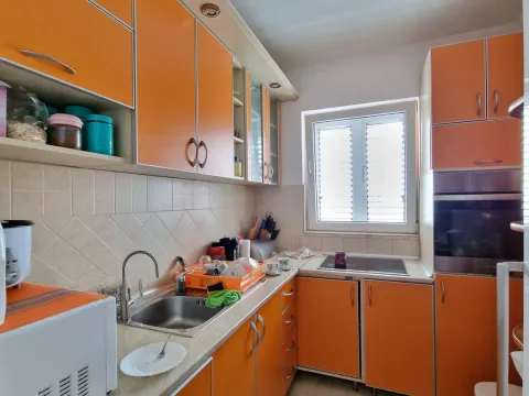 Sale, two bedroom apartment, 76m², Budva, Crna Gora - image 11