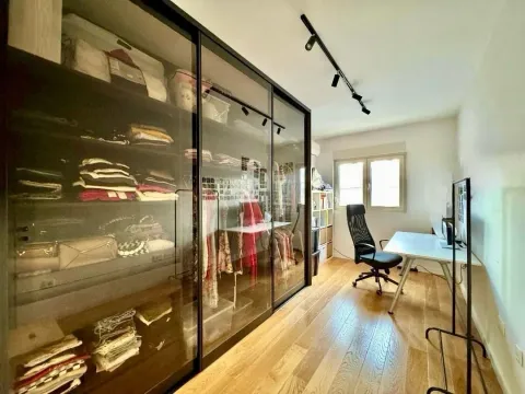 Prodaja, dvosoban stan, 70m², Central Point, Podgorica - image 9