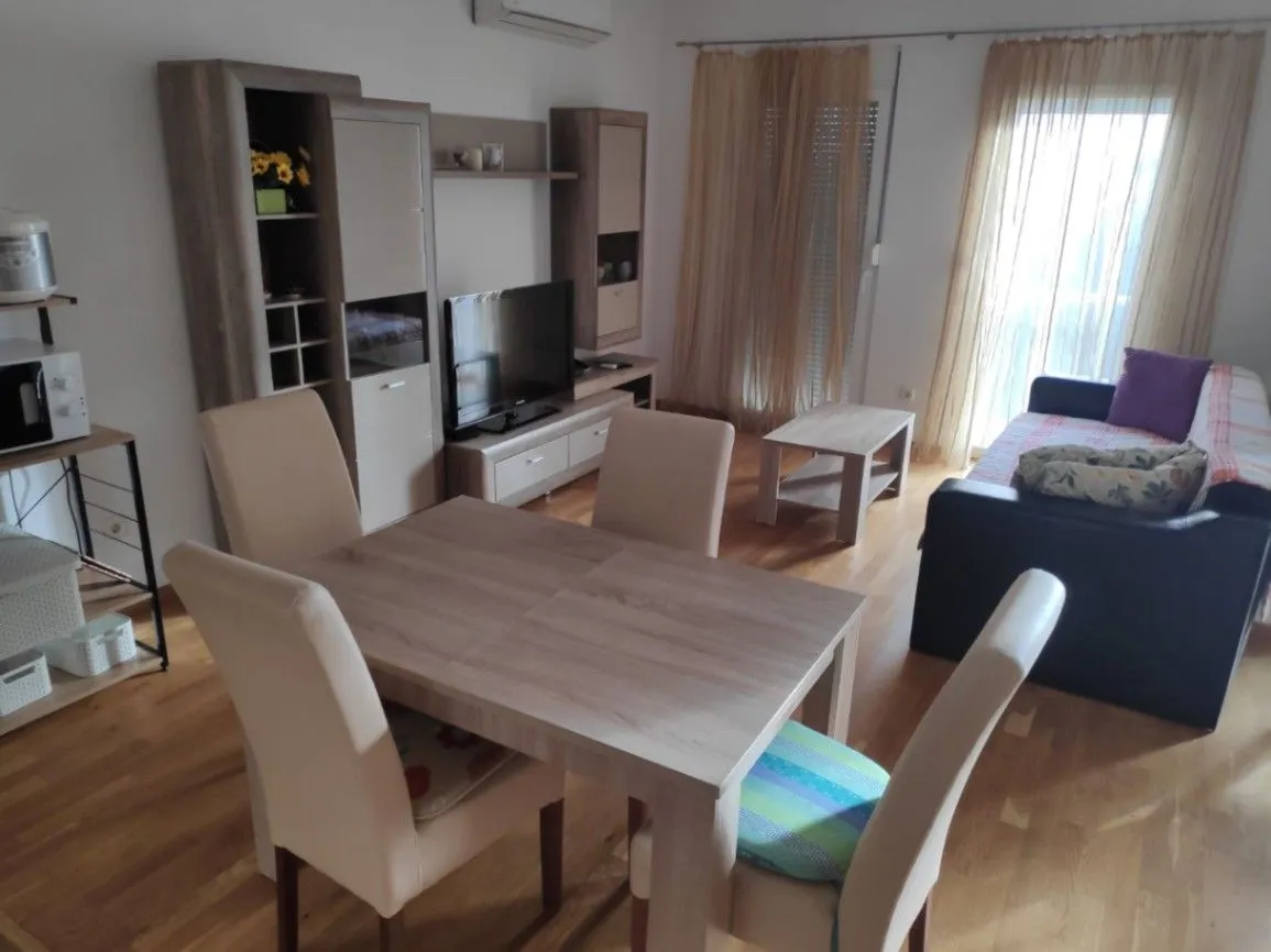 Rent, three bedroom apartment, 95m², Zagorič, Podgorica