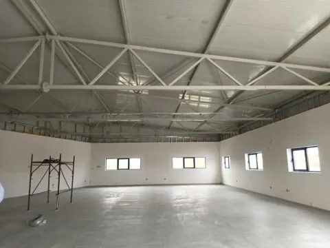 Izdavanje, poslovni prostor, 650m², Zemun Ugrinovci, Zemun Sve Podlokacije - image 3