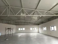 Izdavanje, poslovni prostor, 650m², Zemun Ugrinovci, Zemun Sve Podlokacije - image 3