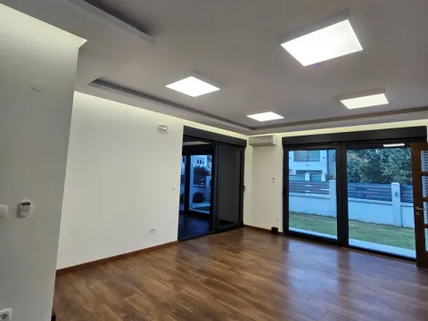 Izdavanje, kuća, 160m², Dalmatinska ulica, Podgorica - image 5