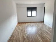 Izdavanje, poslovni prostor, 56m², Centar, Podgorica - image 8