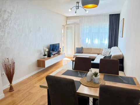 Rent, one bedroom apartment, 47m², Central Point, Podgorica - image 12
