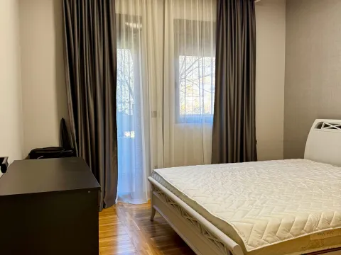 Rent, one bedroom apartment, 65m², Tološi, Podgorica - image 9
