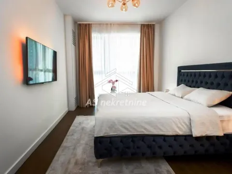 Izdavanje, trosoban stan, 120m², Savski Venac, Beograd - image 6