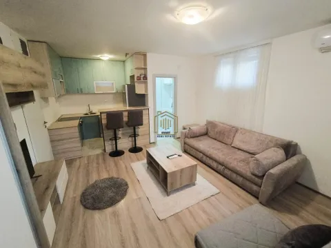 Izdavanje, stan, 28m², Podgorica, Crna Gora - image 1