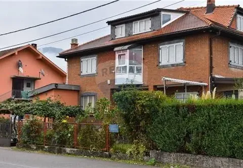 Prodaja, kuća, 696m², Zlatica, Podgorica - image 53