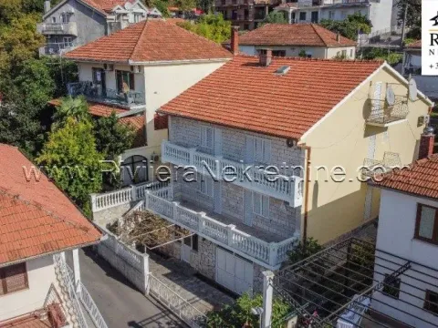 Prodaja, kuća, 266m², Igalo, Herceg Novi - image 1