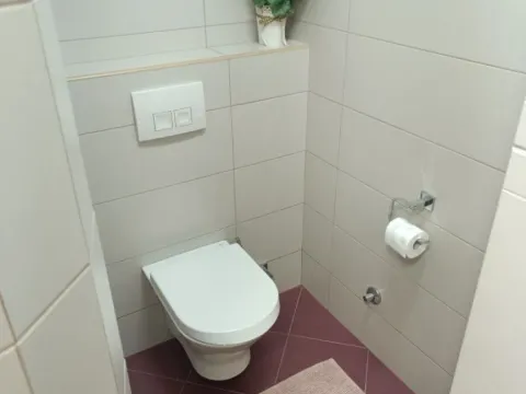 Izdavanje, dvosoban stan, 71m², Central Point, Podgorica - image 11