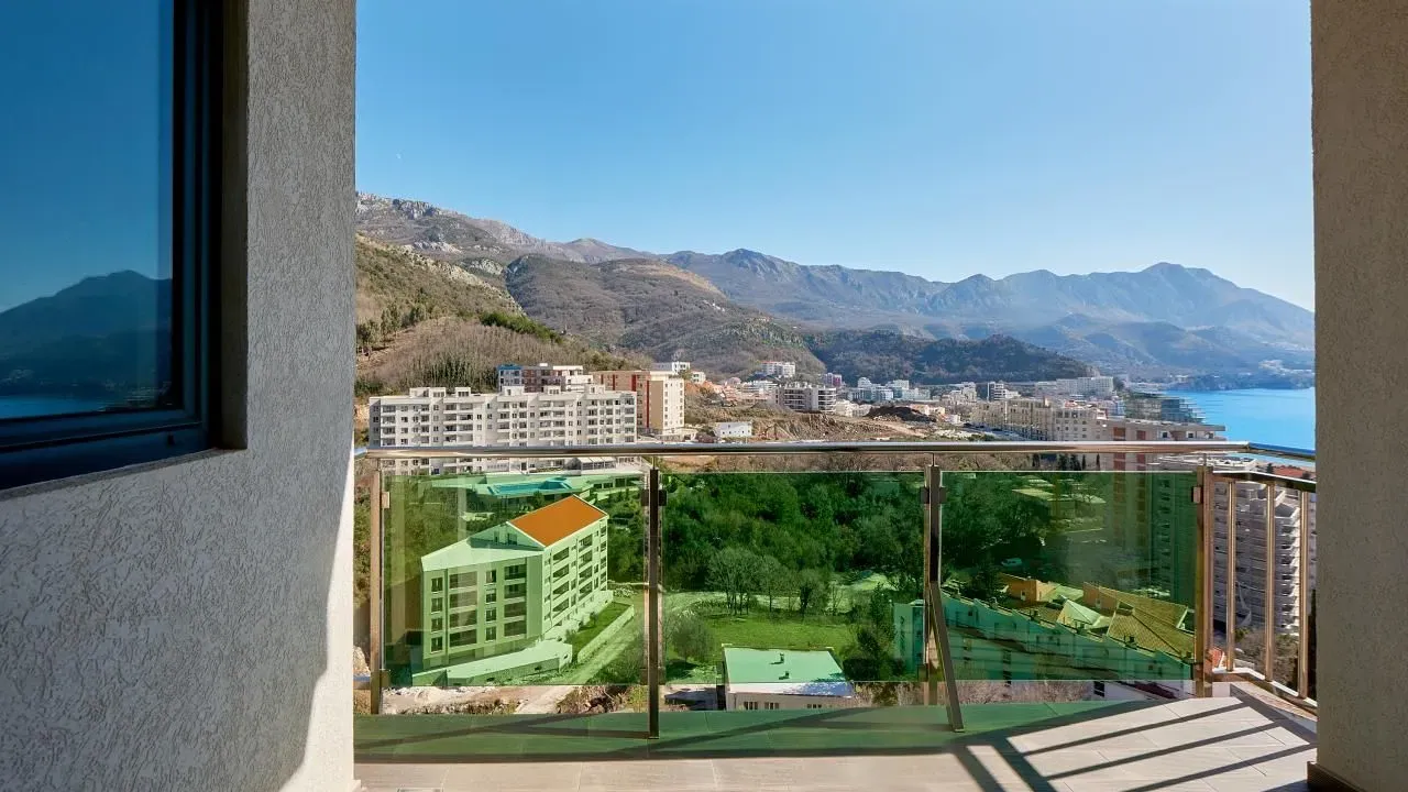 Sale, one bedroom apartment, 51m², Bečići, Budva