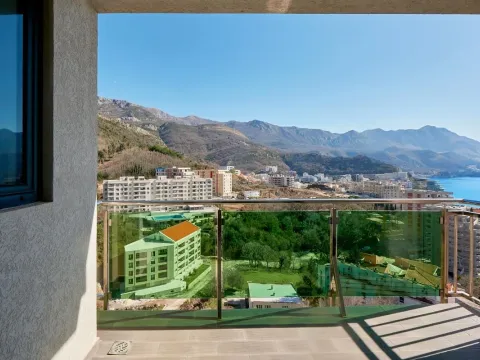 Sale, one bedroom apartment, 51m², Bečići, Budva - image 1