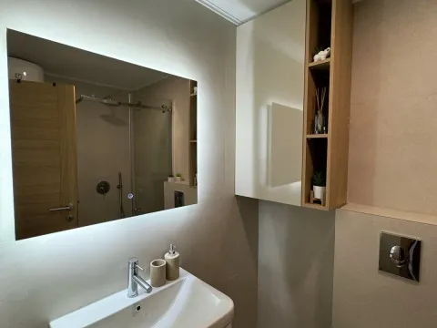 Izdavanje, jednosoban stan, 45m², New City, Podgorica - image 12