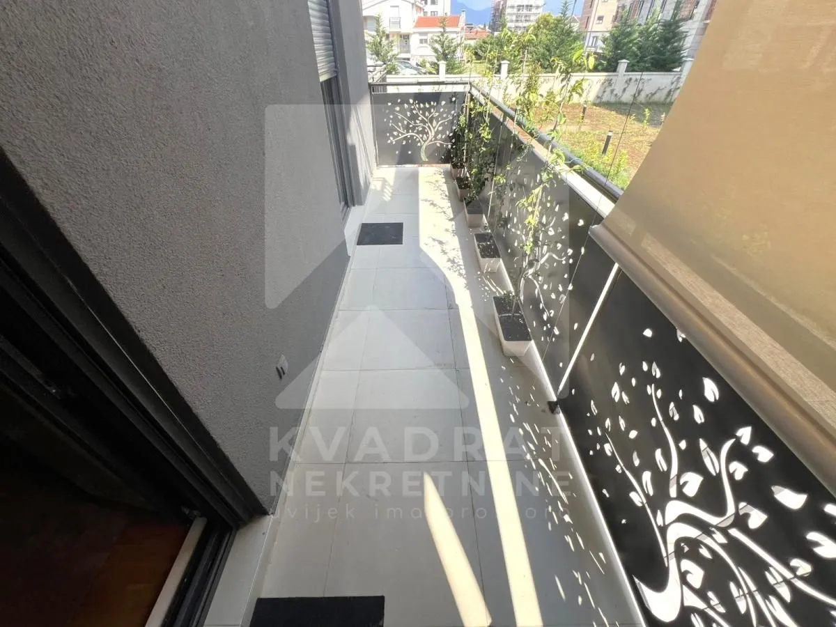 Izdavanje, jednosoban stan, 44m², Tološi, Podgorica
