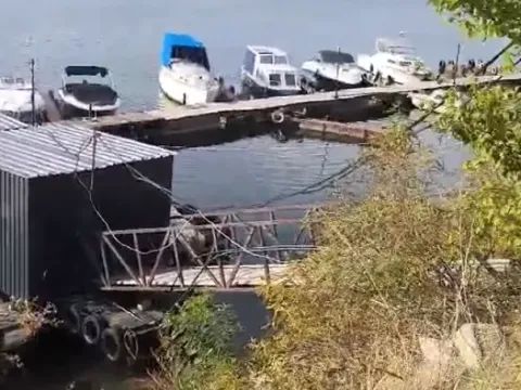 Izdavanje, kuća, 180m², Čukarica, Beograd - image 4