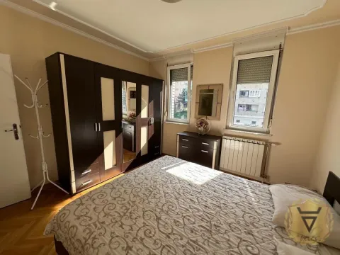 Rent, two bedroom apartment, 68m², Savski Venac, Beograd - image 10