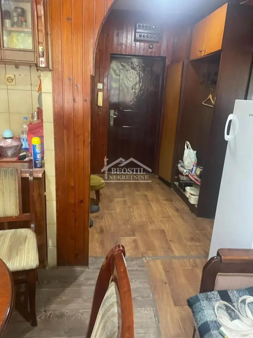 Prodaja, jednosoban stan, 40m², Zemun Sve Podlokacije, Beograd