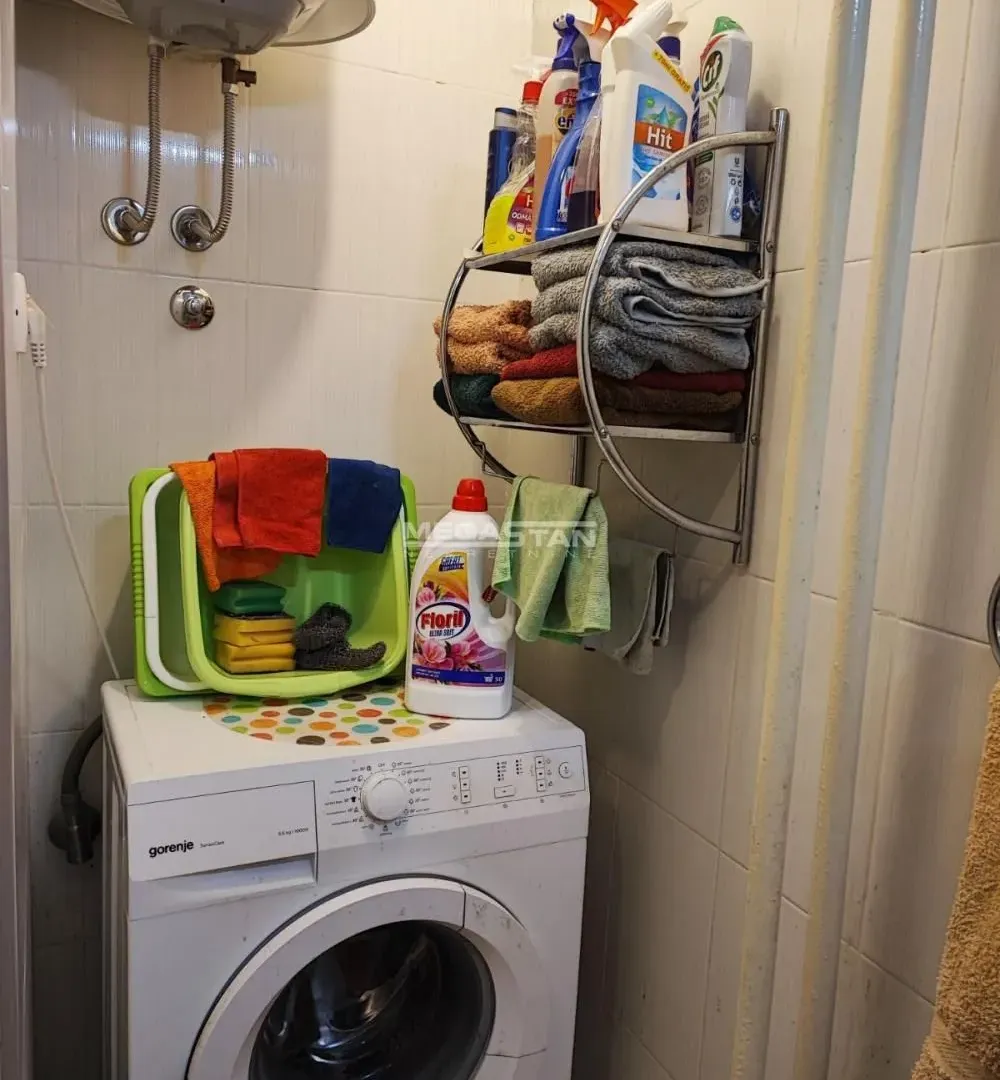 Izdavanje, dvosoban stan, 50m², Zvezdara Sve Podlokacije, Beograd