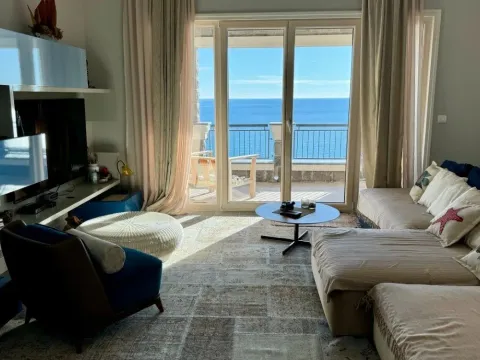 Sale, two bedroom apartment, 134m², Tivat, Crna Gora