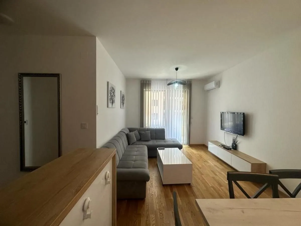 Sale, two bedroom apartment, 65m², Bečići, Budva