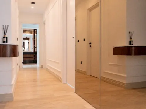 Sale, three bedroom apartment, 110m², Beograd Na Vodi, Beograd - image 5