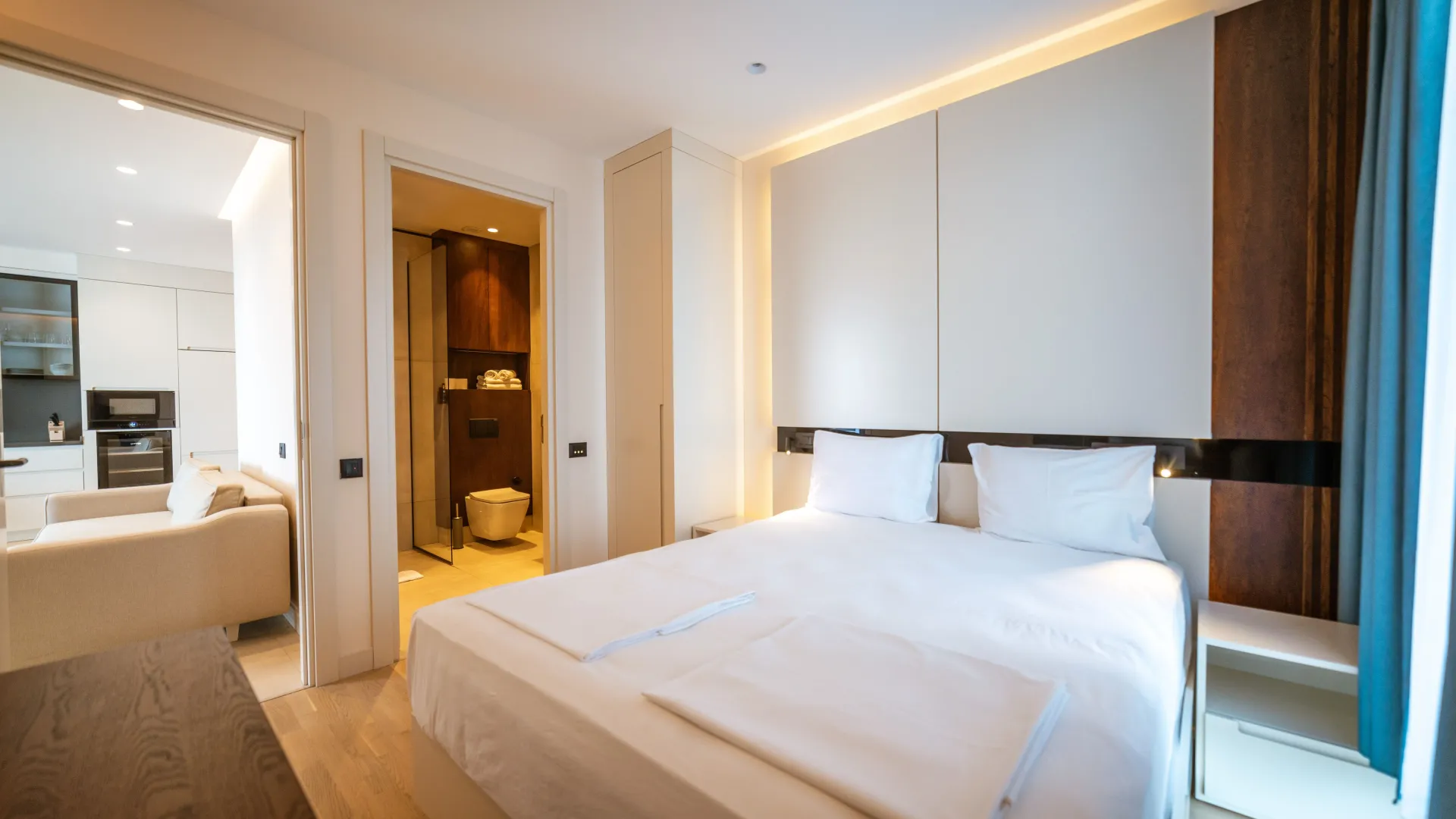 Sale, two bedroom apartment, 149m², Bečići, Budva