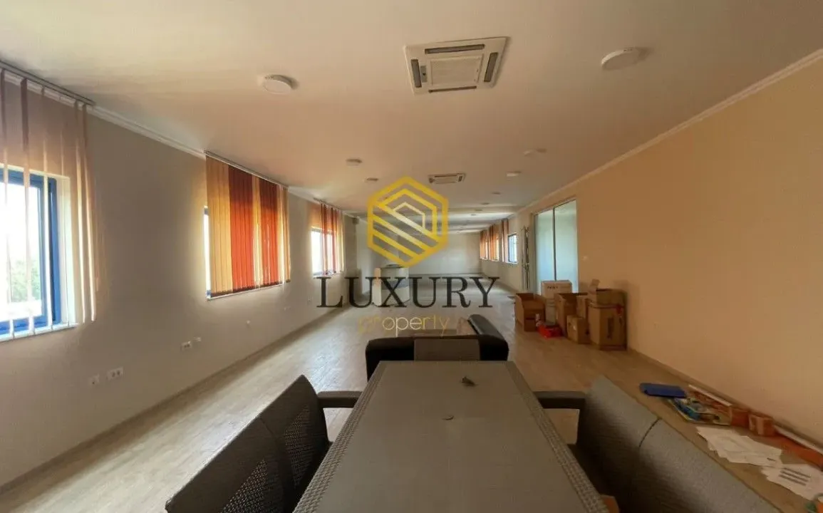 Rent, office space, 250m², Donja Gorica, Podgorica