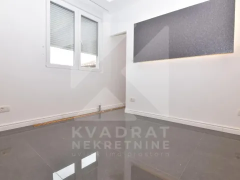 Izdavanje, kuća, 118m², Cijevna, Podgorica - image 10