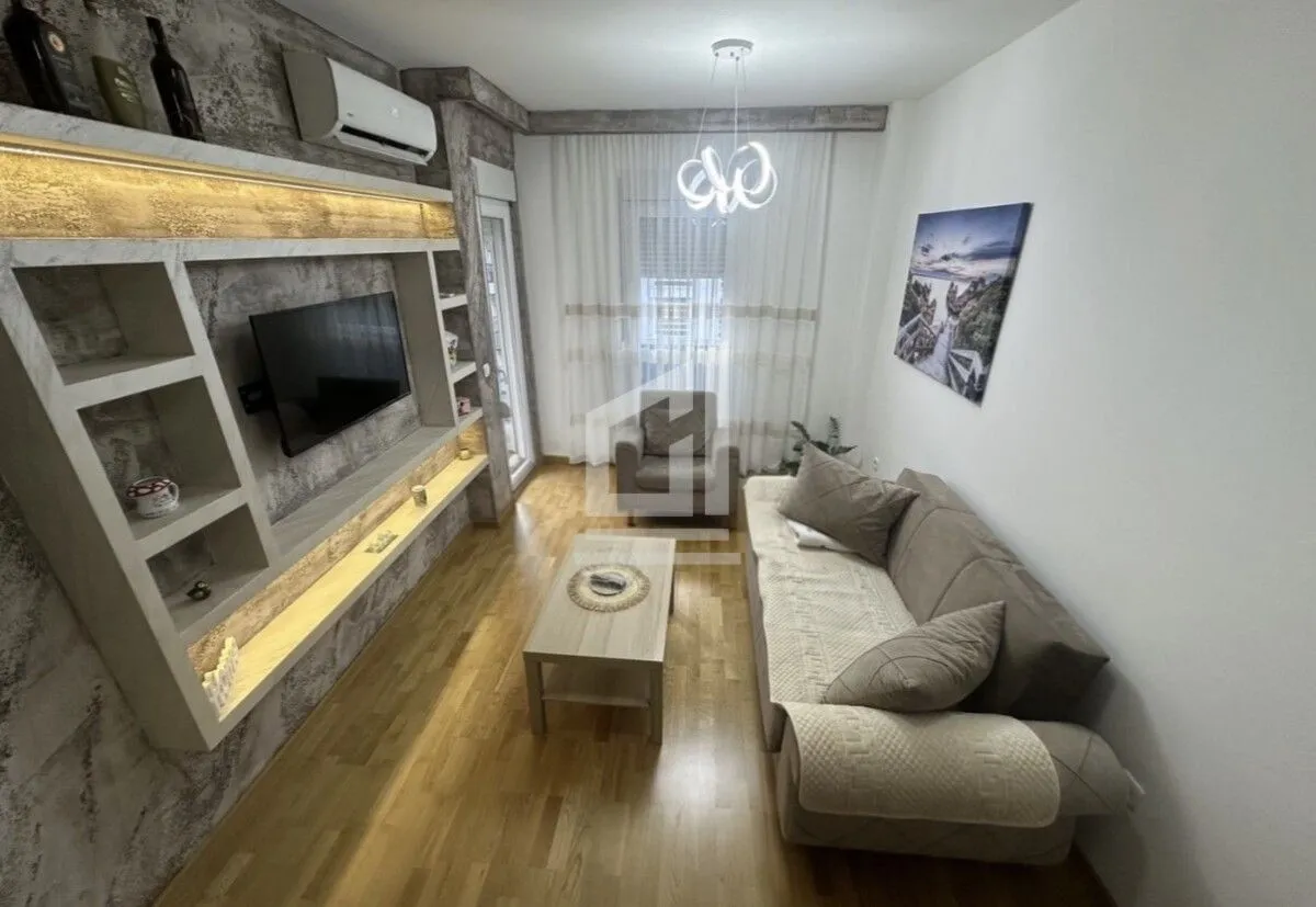 Rent, apartment, 40m², Stari Aerodrom, Podgorica